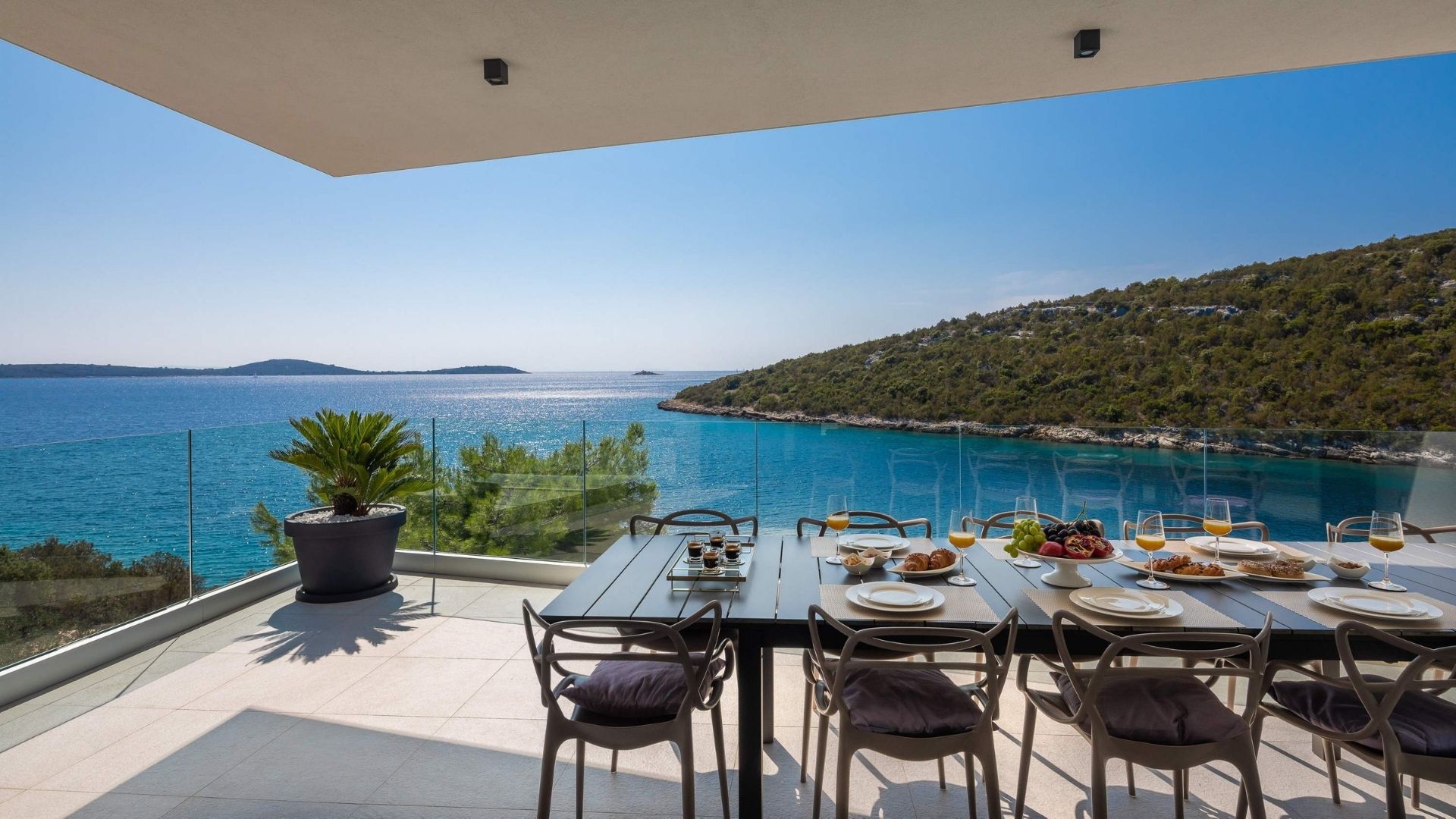 Dine Al Fresco, Villa Split