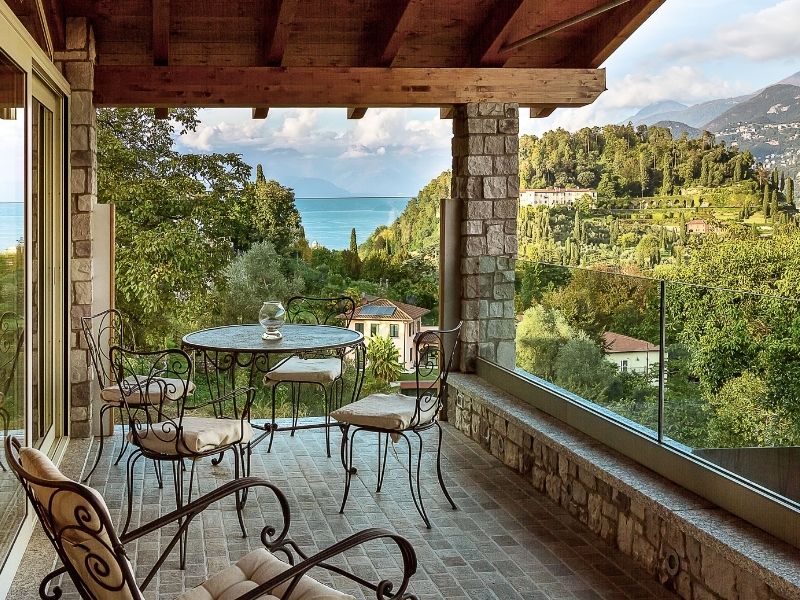 Enjoy al fresco dining on the terrace of Villa Sissi