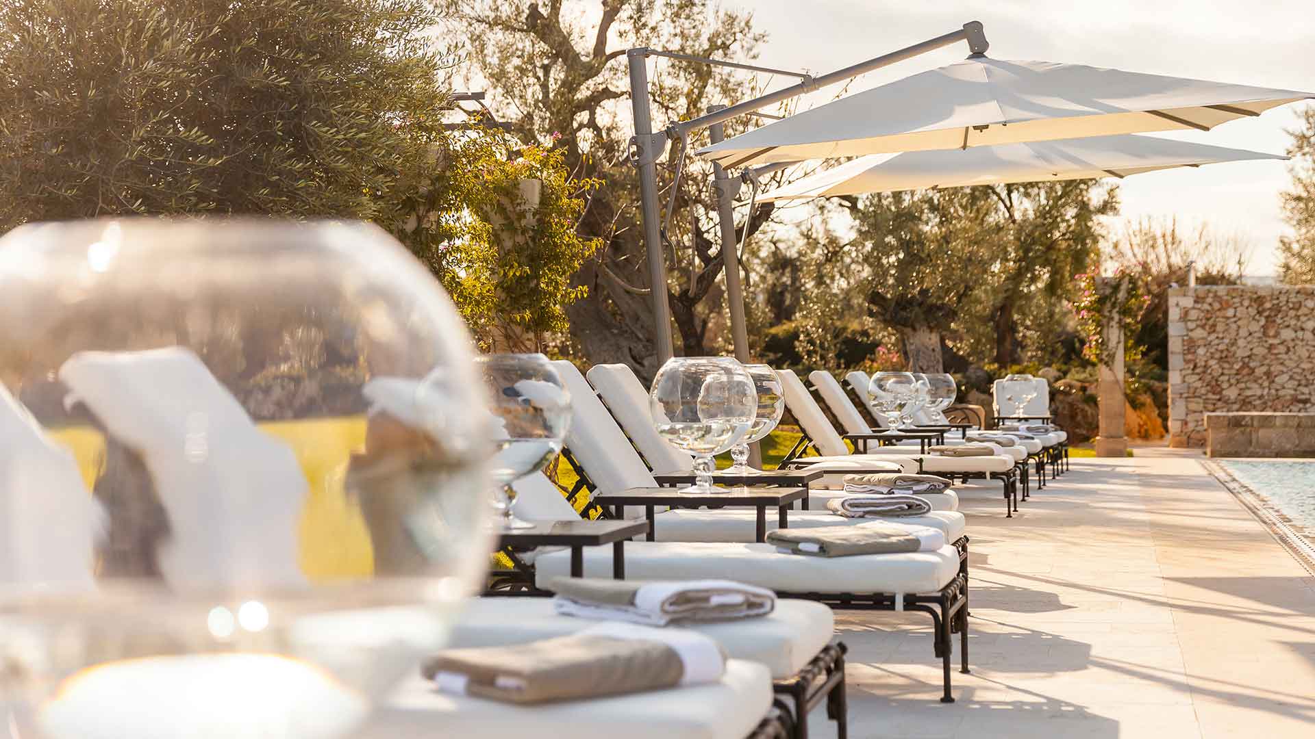 La Residenza Sunbeds