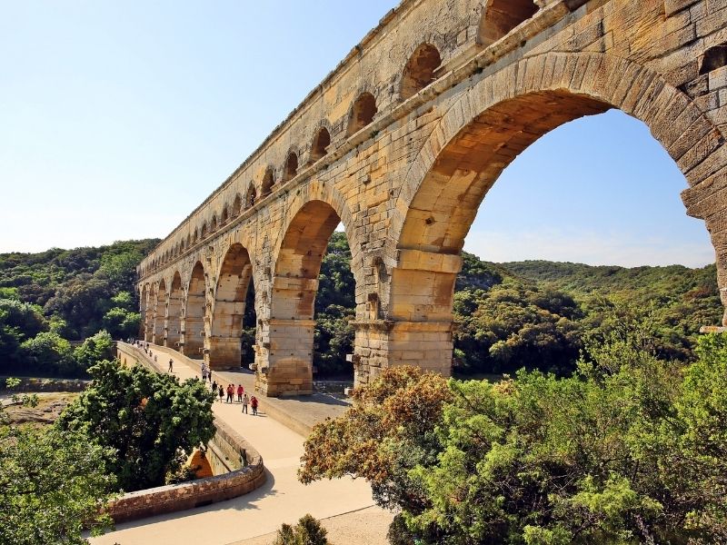 Pont du Gard aqueduct, Beaune