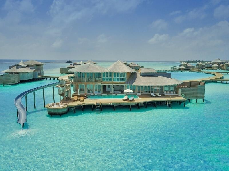 http://Soneva%20Jani%20Overwater%20Villa cc