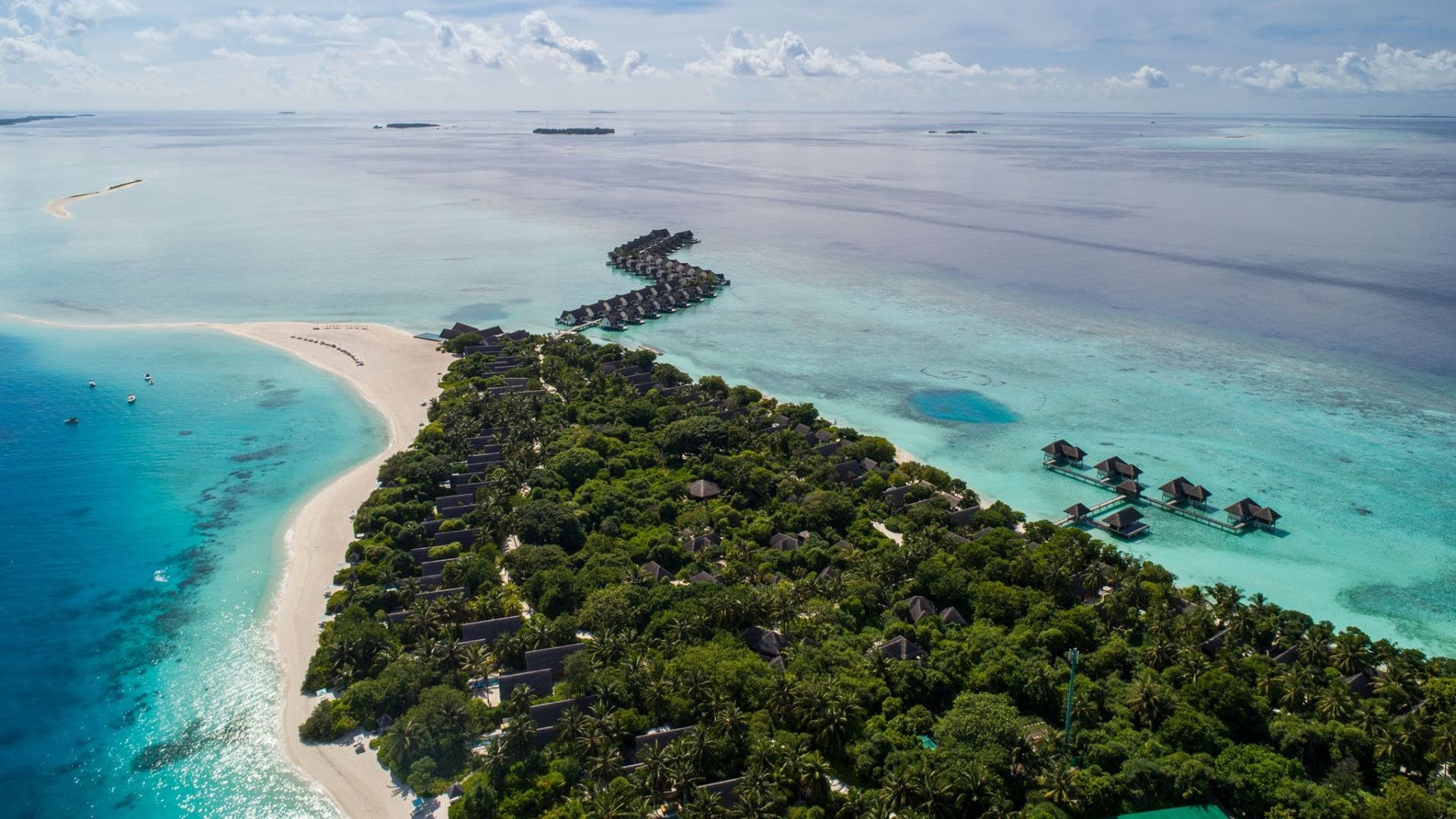 Four Seasons Resort Maldives at Landaa Giraavaru