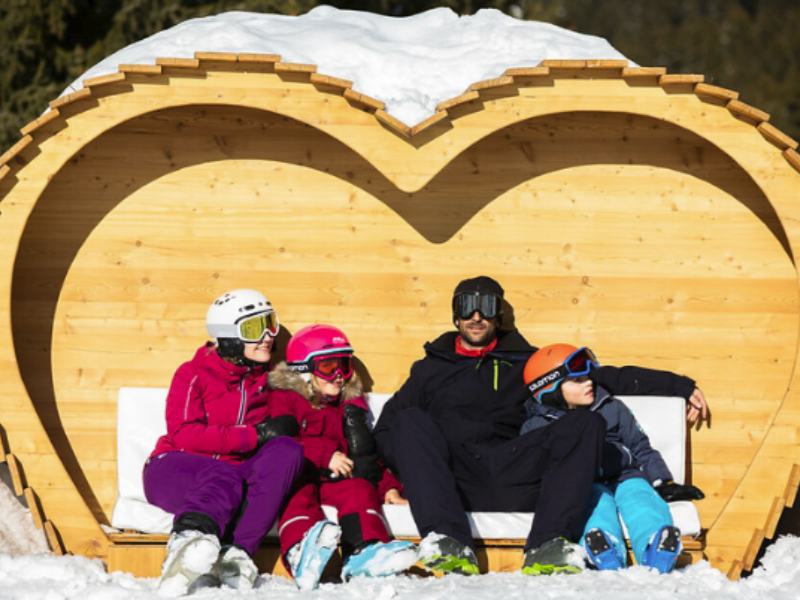 Family ski in Meribel