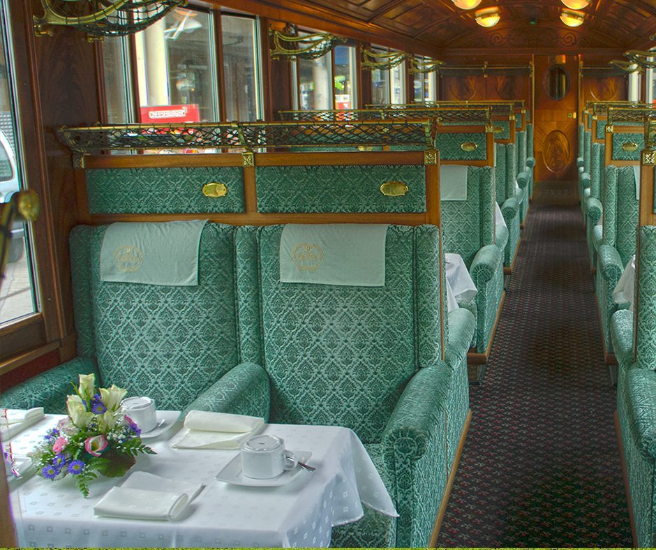 Dining Carriage, Golden Pass Train