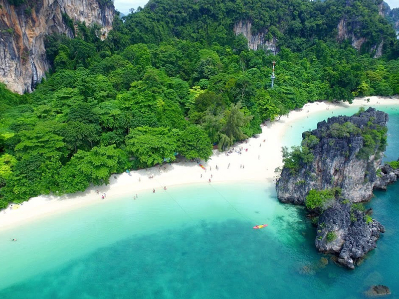 http://Koi%20Yao%20Noi%20Beach%20Thailand cc