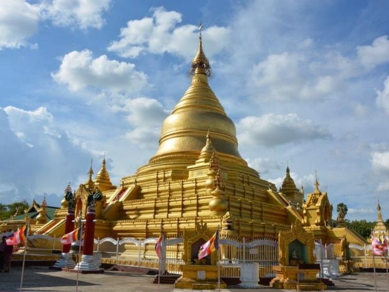 Kuthodaw Pagoda, Mandalay