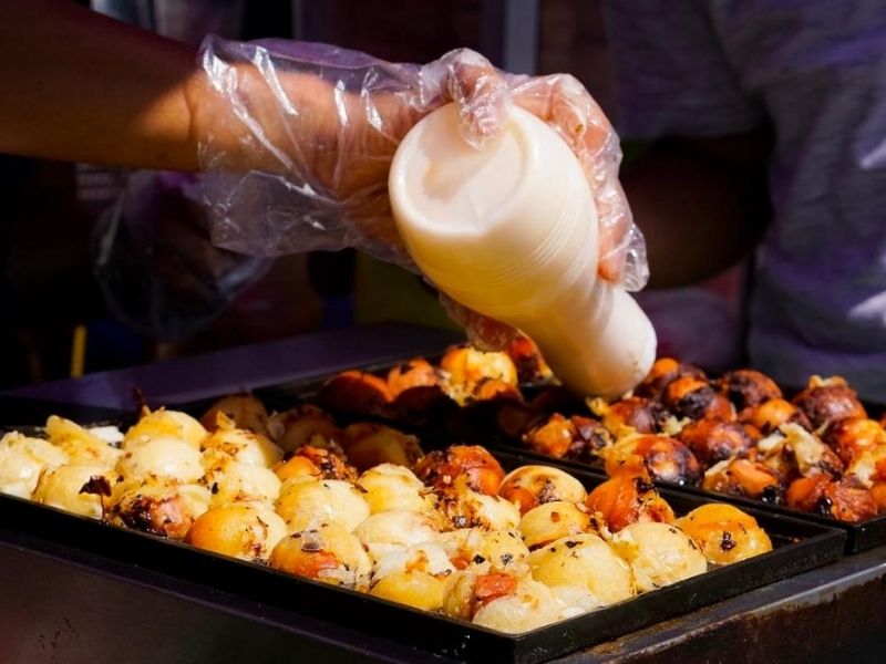 Osaka food - takoyaki