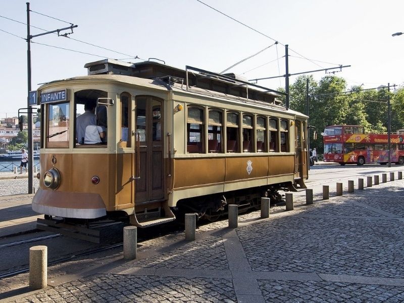 Tram, Porto