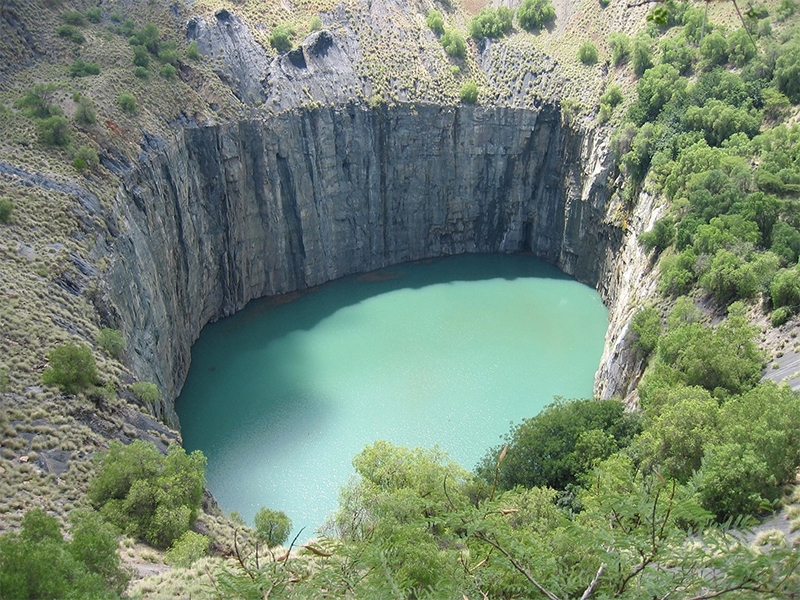 Visit Kimberley Hole during your luxury South Africa rail holiday